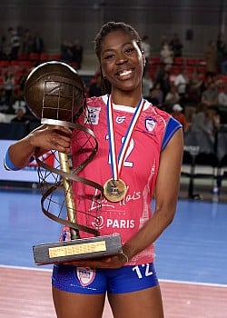 Naomi Ngolongolo